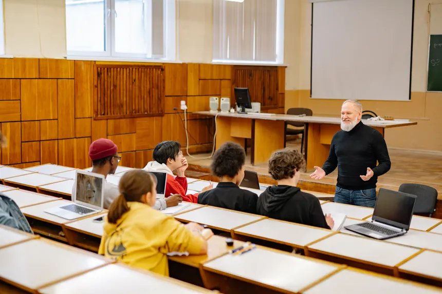 Top Countries for Non-Native English Teachers in 2026: Where to Teach Abroad