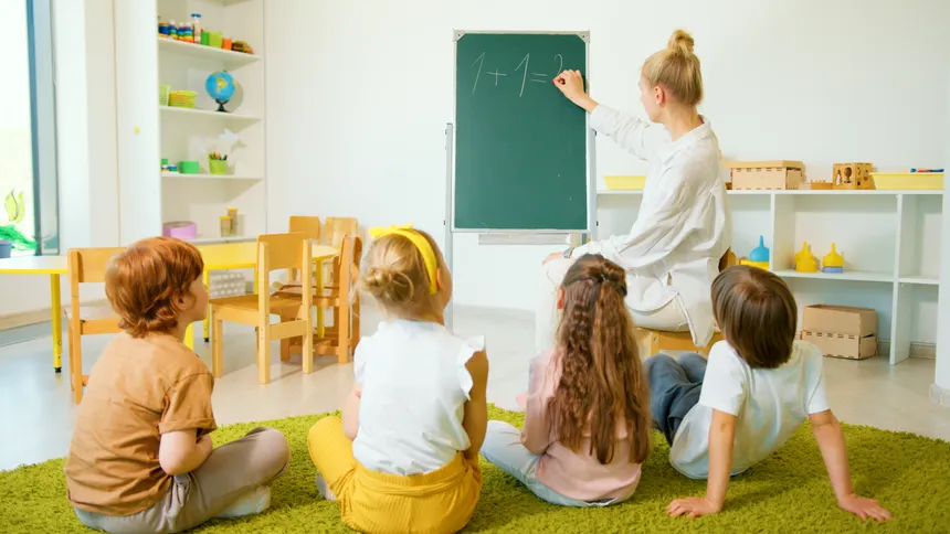 120-hour vs 180-hour vs 300-hour TEFL: Choosing the Best Certification Level