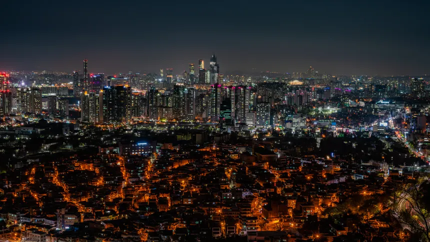 South Korea Teaching Jobs for Non-Native Speakers: Opportunities and Challenges