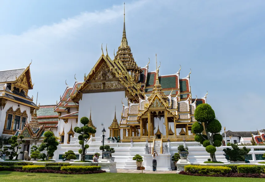 Thailand TEFL Jobs: Essential Information for Non-Native English Teachers