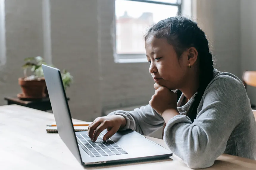 Online TEFL Teaching Income: Realistic Monthly Earnings Breakdown